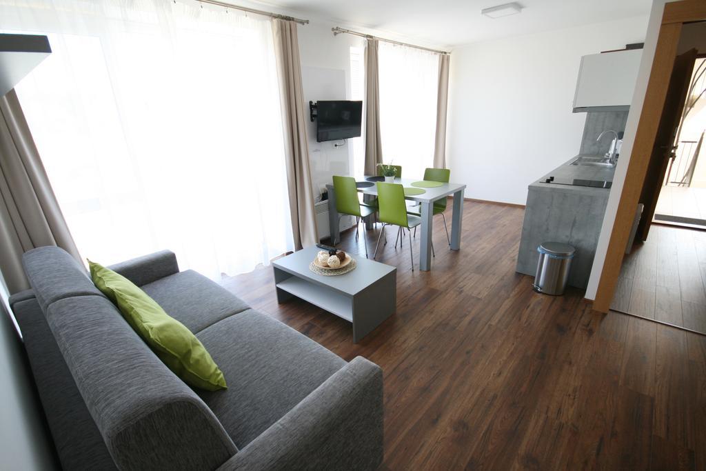 Apartmany Apollon Resort Lednice Exterior photo